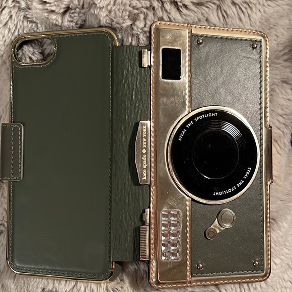 Kate Spade iPhone 6/7 camera look phone case! Super adorable! Brand new. - Picture 6 of 6